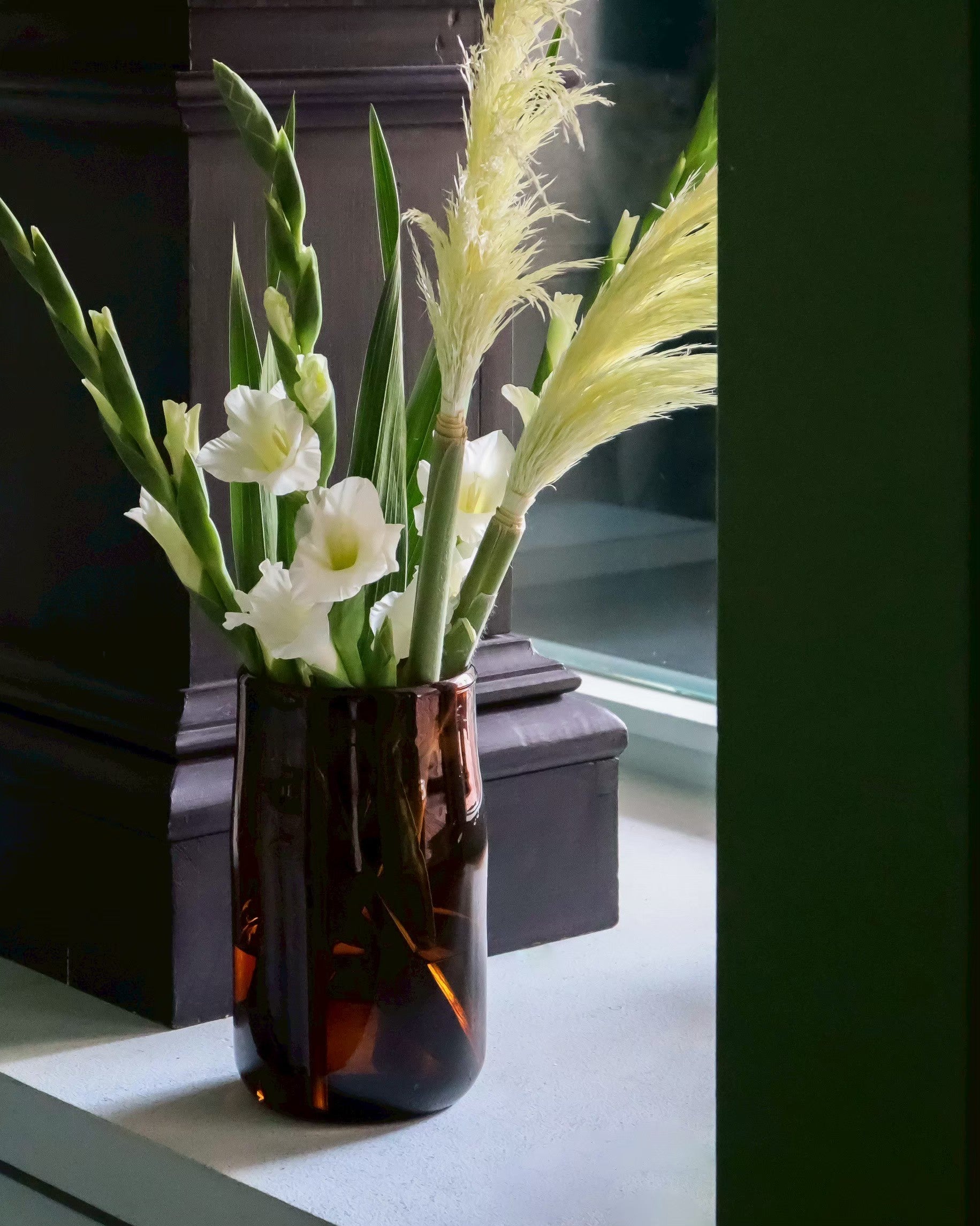 夜風にふと秋の気配を感じ始めるこの頃。