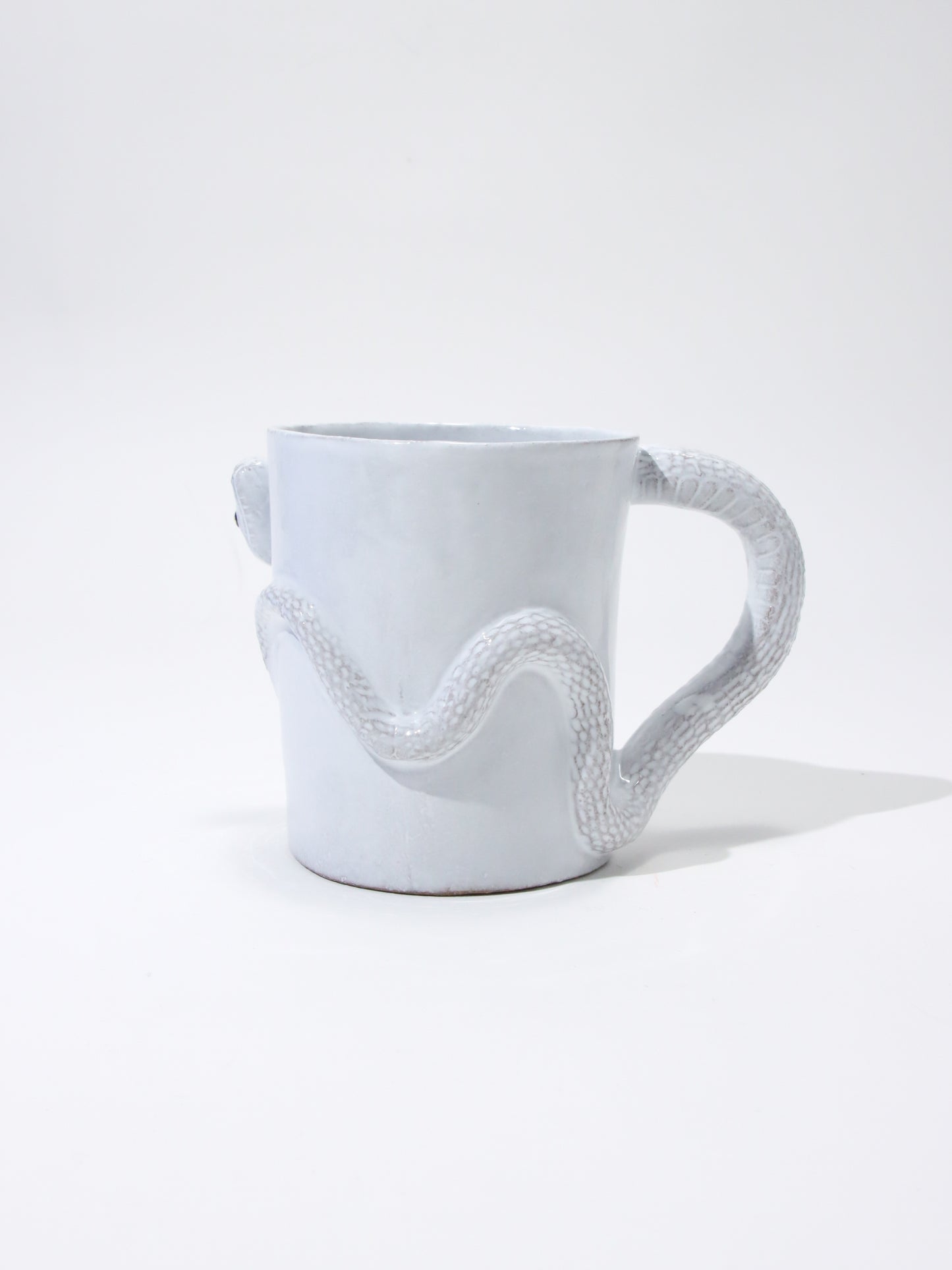 Serena snake with golden eyes カップ