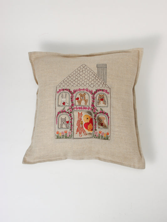 クッションカバー 30x30 Home is Where the Heart