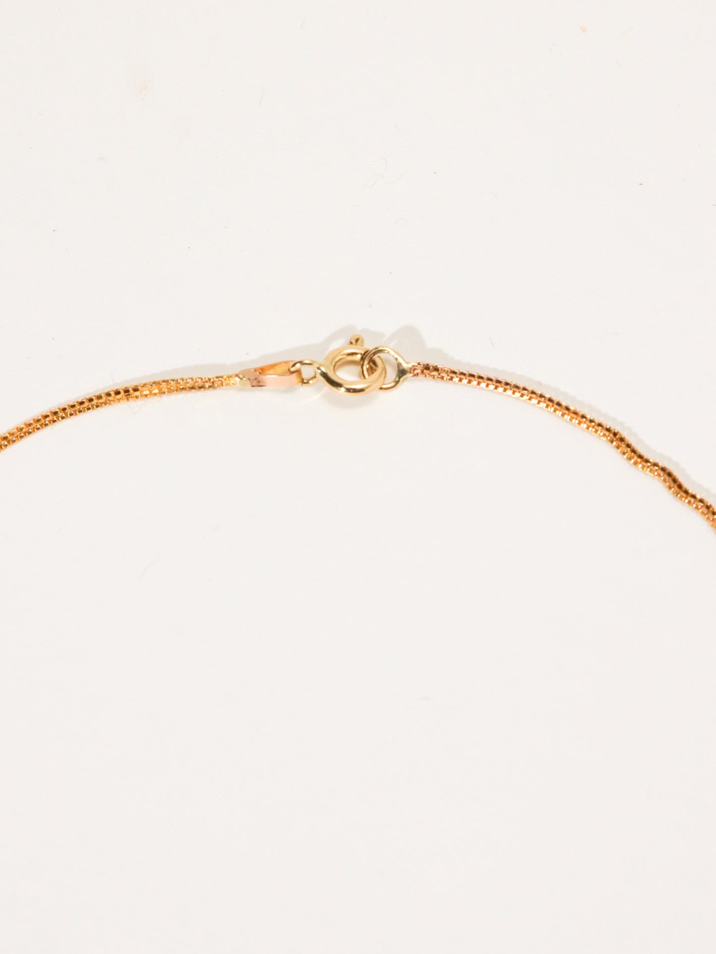 ゴールドチェーン to hold pendant