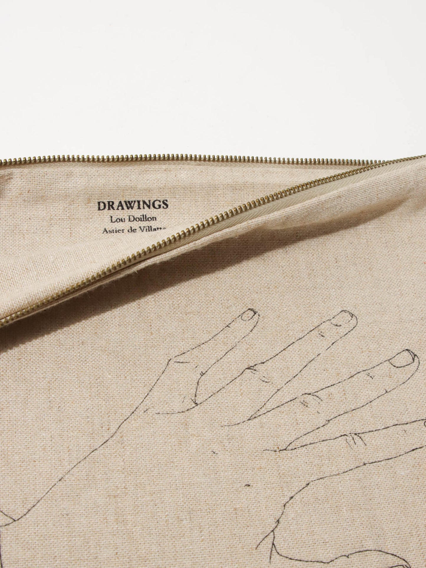 ドローイングブック by Lou Doillon with pouch