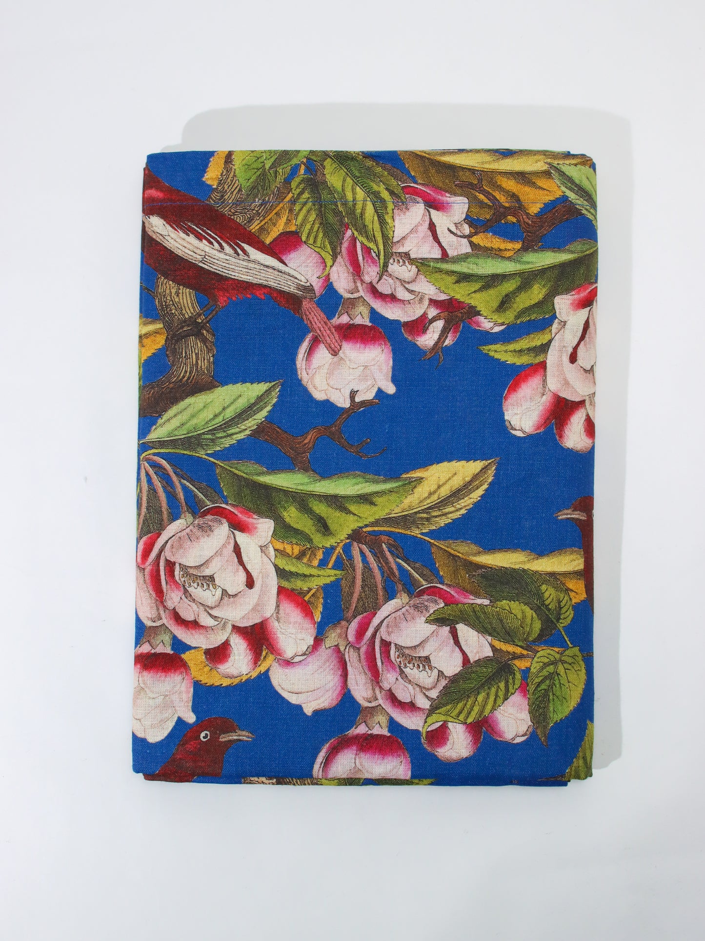 <AVENIDA HOME>テーブルクロス Ruby Birds 150×200