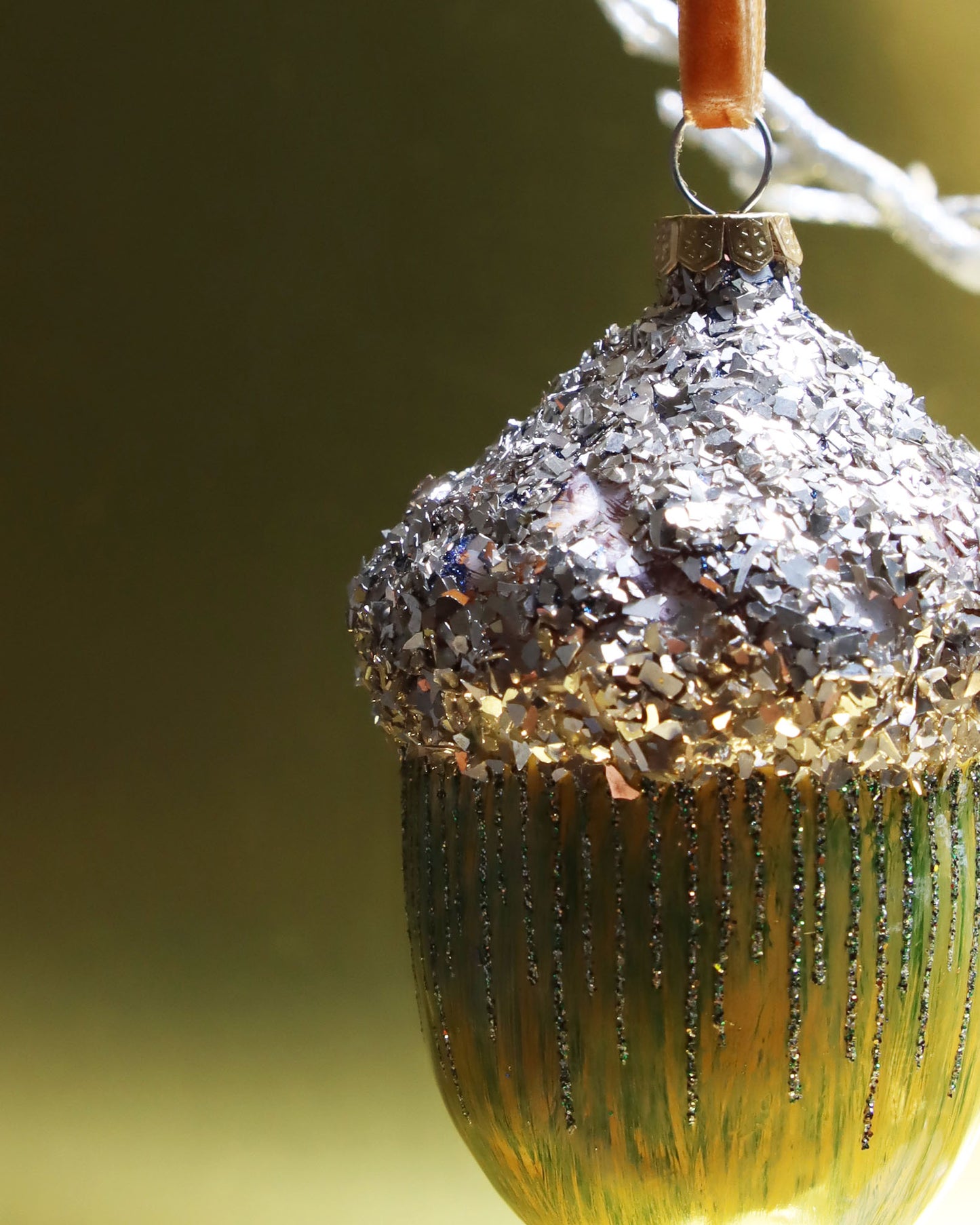 オーナメント OLDE OAK ACORN