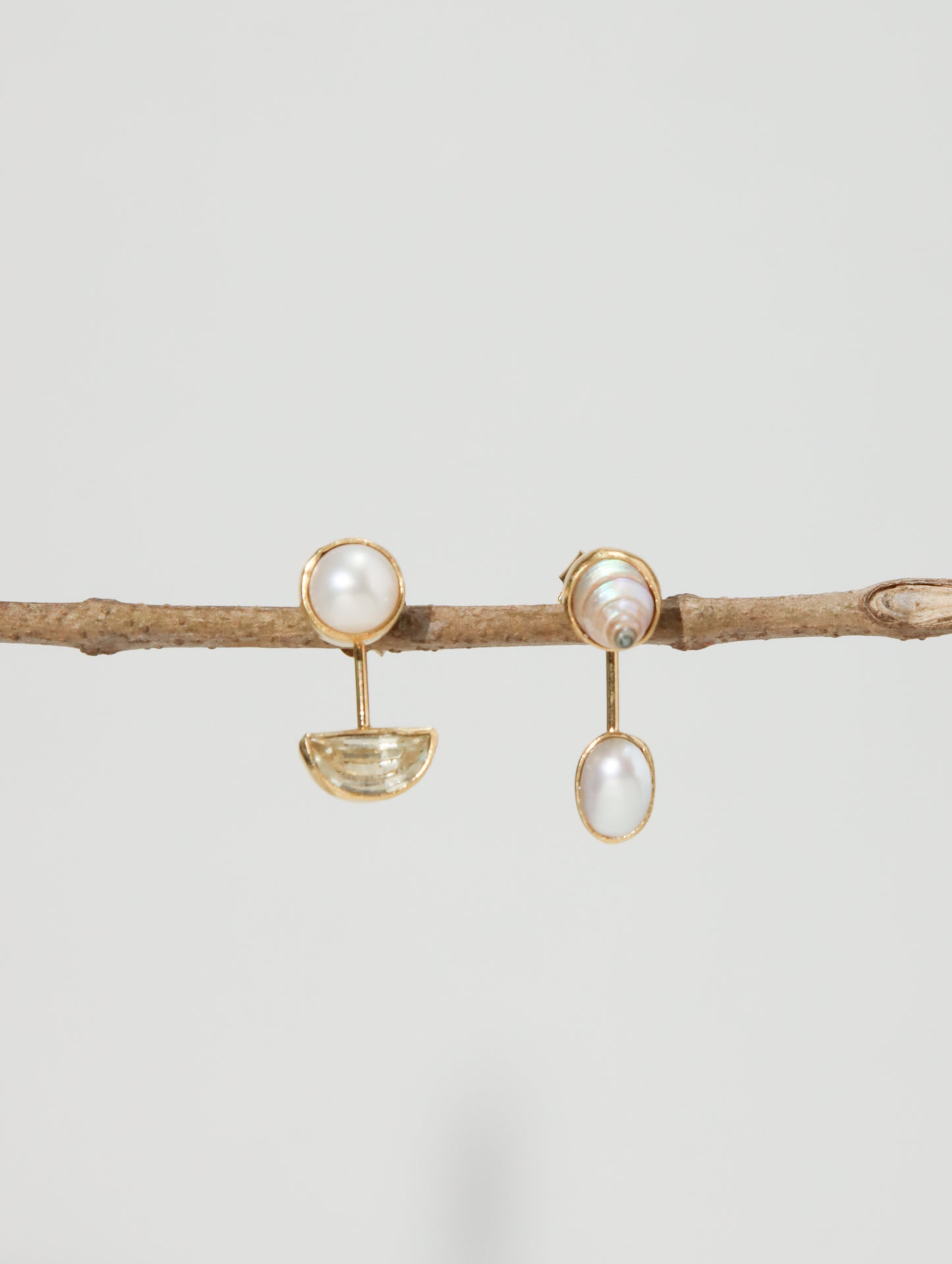 デタッチャブルドロップピアス White