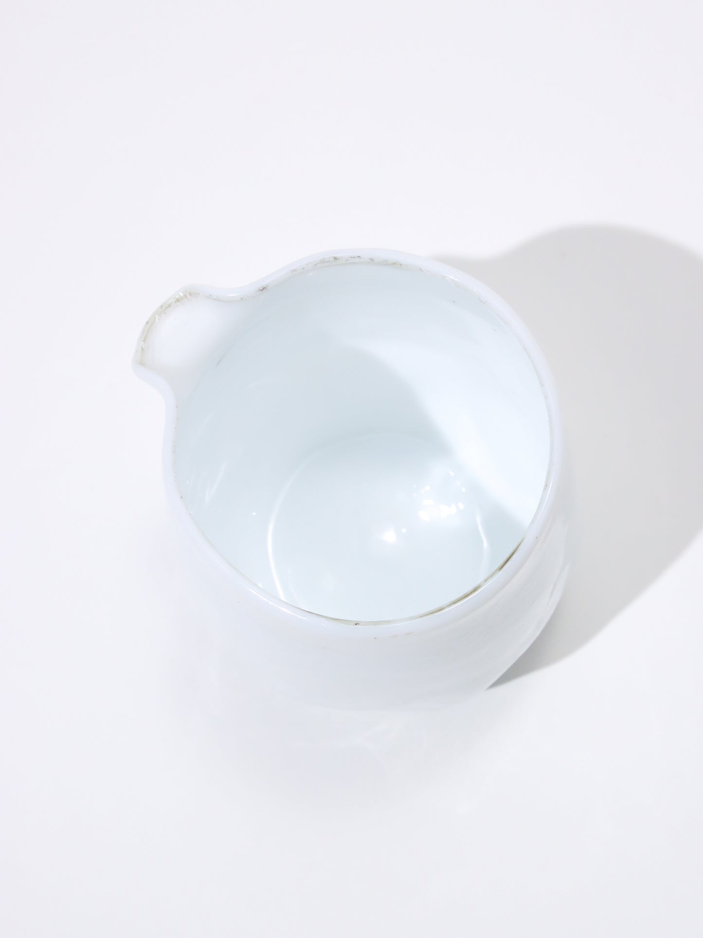 フラワーベース Sauciere Bosselee White