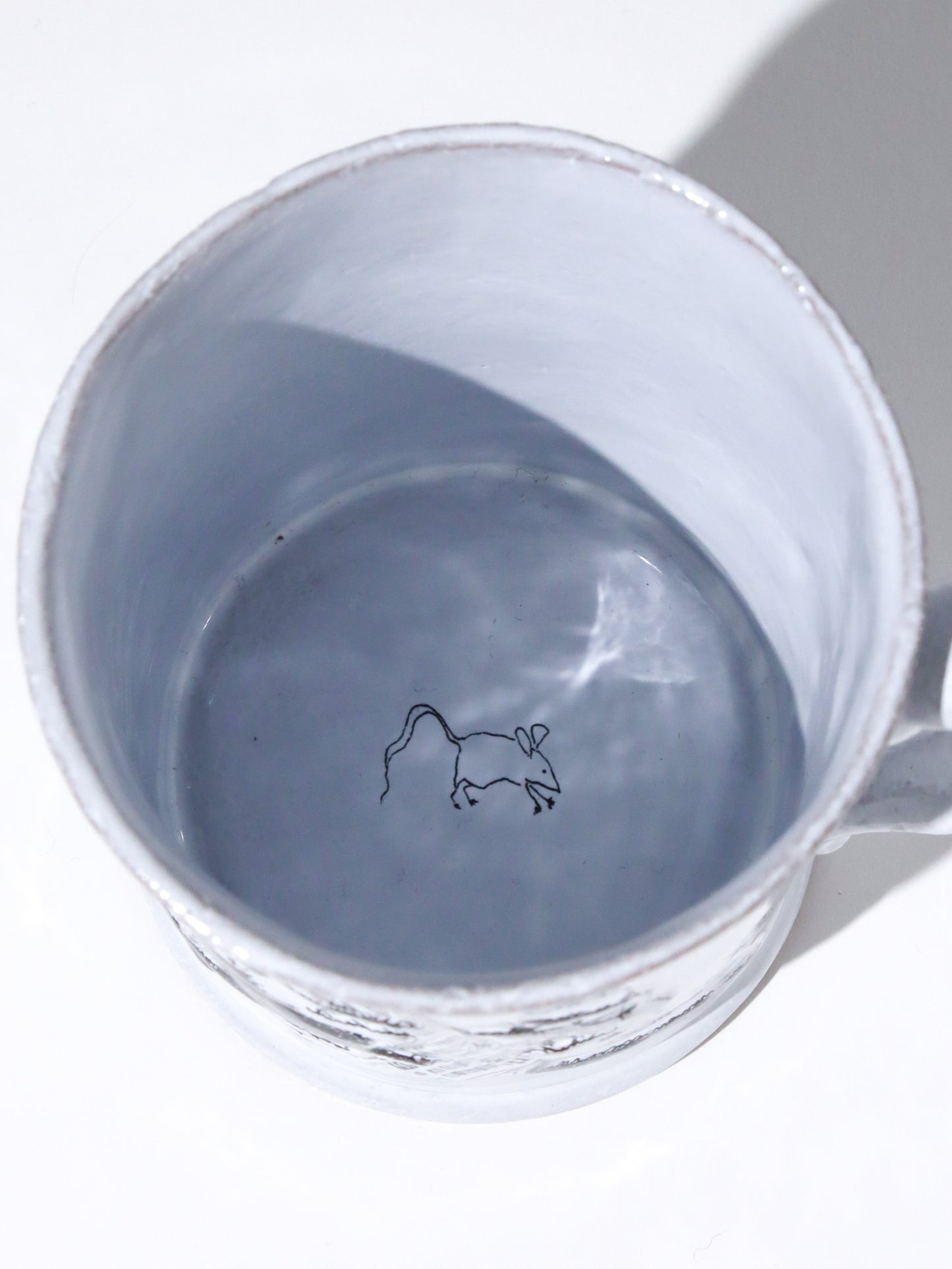 Grace Coddington "Blanket's Reading" マグカップ