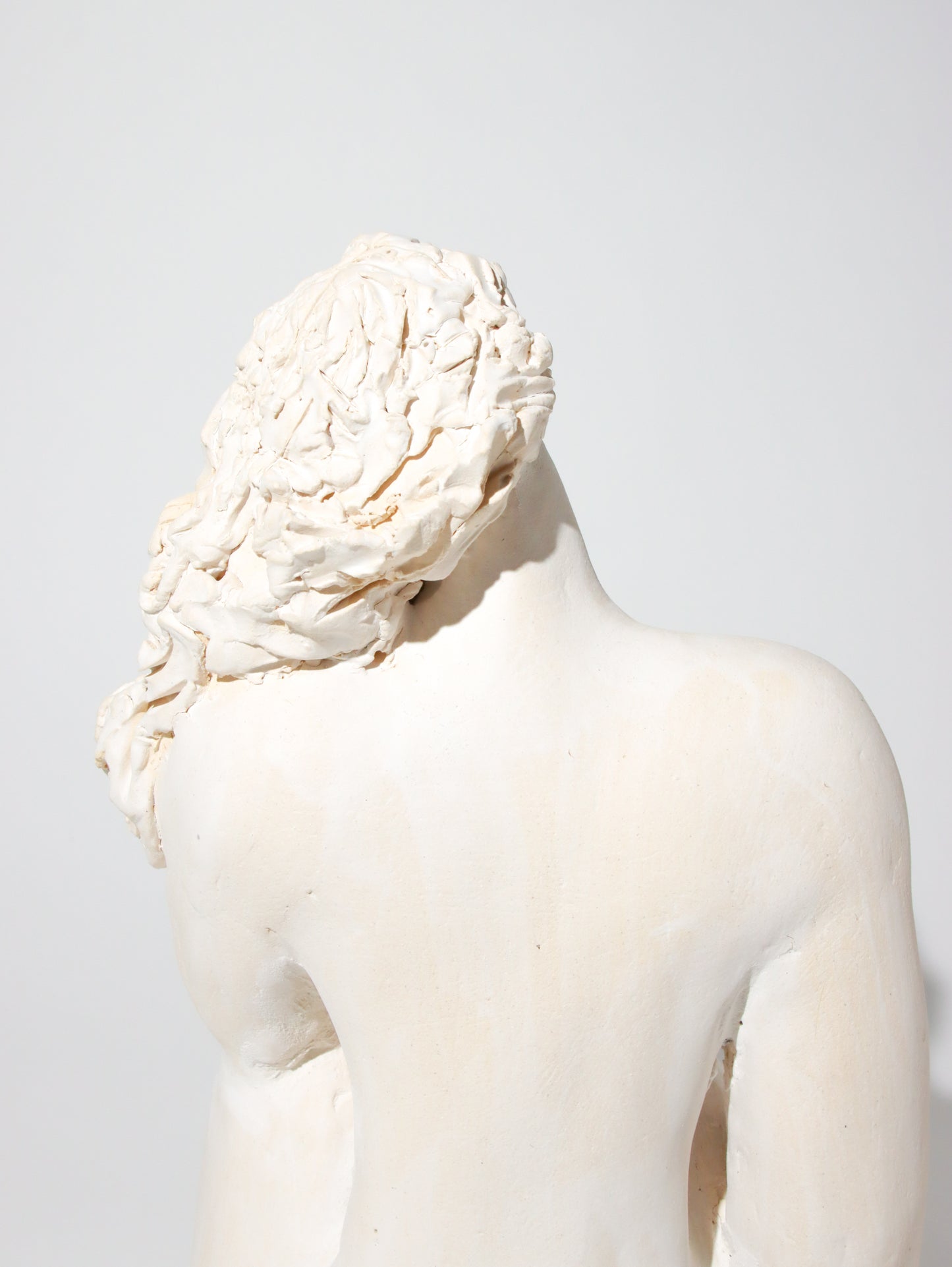 オブジェ Femme blanche pensive 35cm
