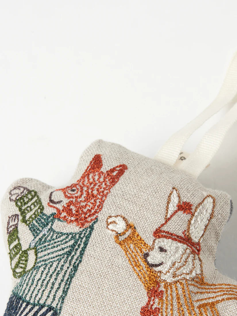 オーナメント Ice Skater Bunny and Fox
