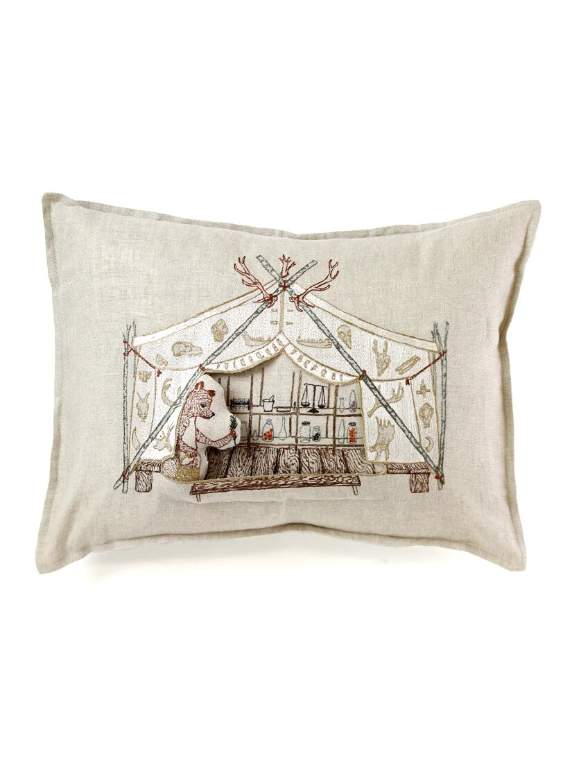 Coral & Tuskクッションカバー Bear apothecary Coral & Tuskクッションカバー Bear apothecary