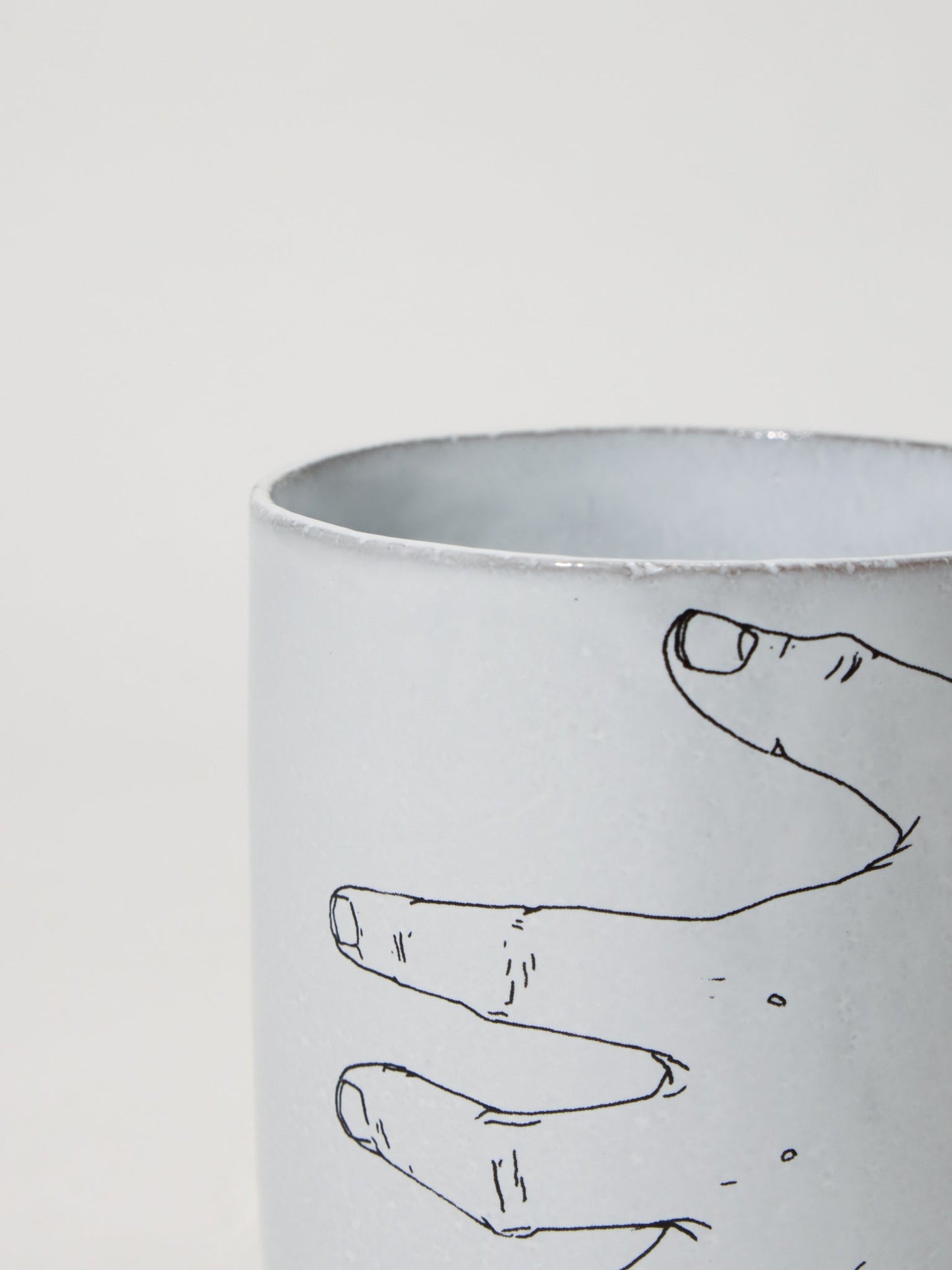Lou Doillon Two Hands カップ 4