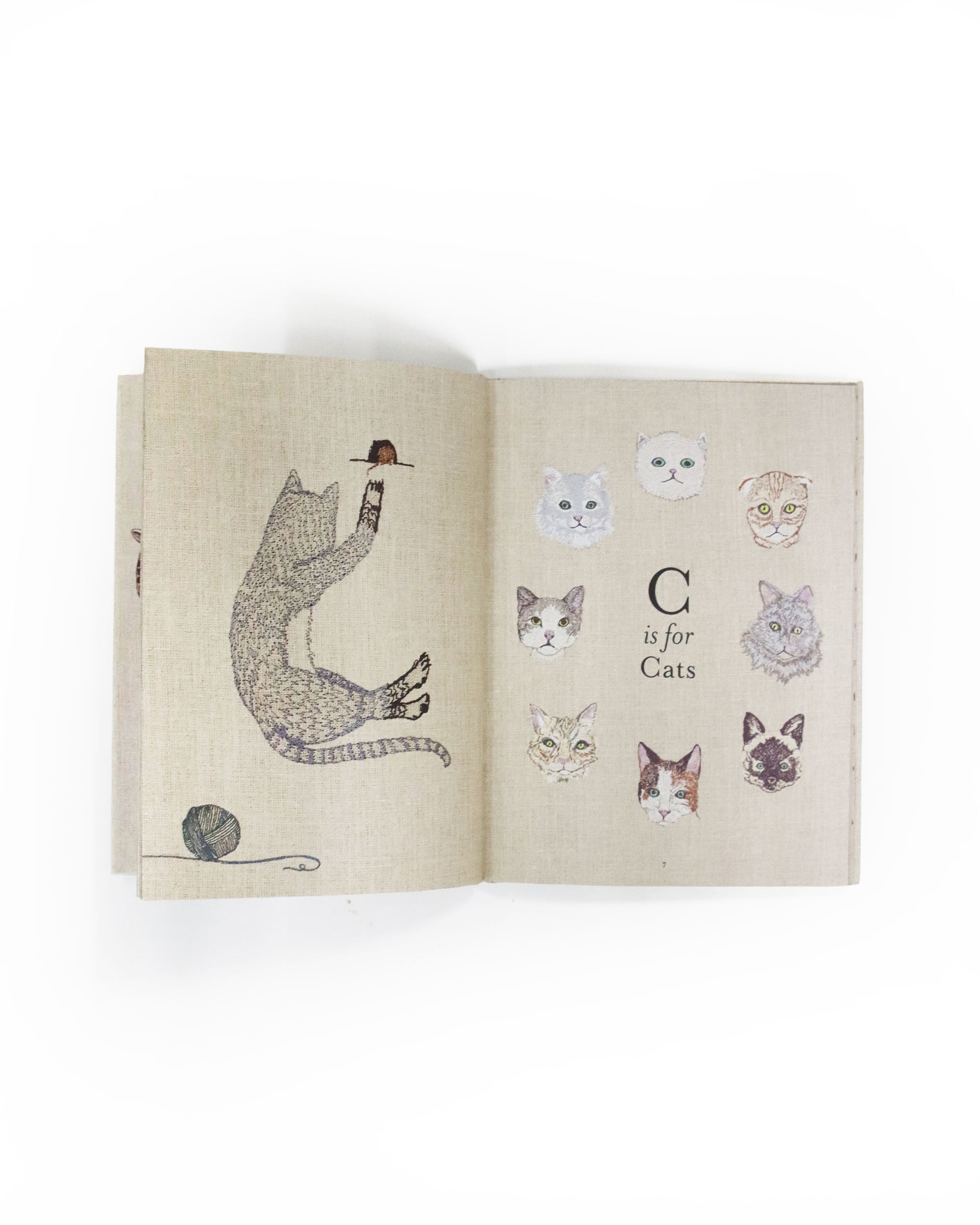 ブック「ABC : An Animal Alphabet Adventure」 – ATELIER ONLINE