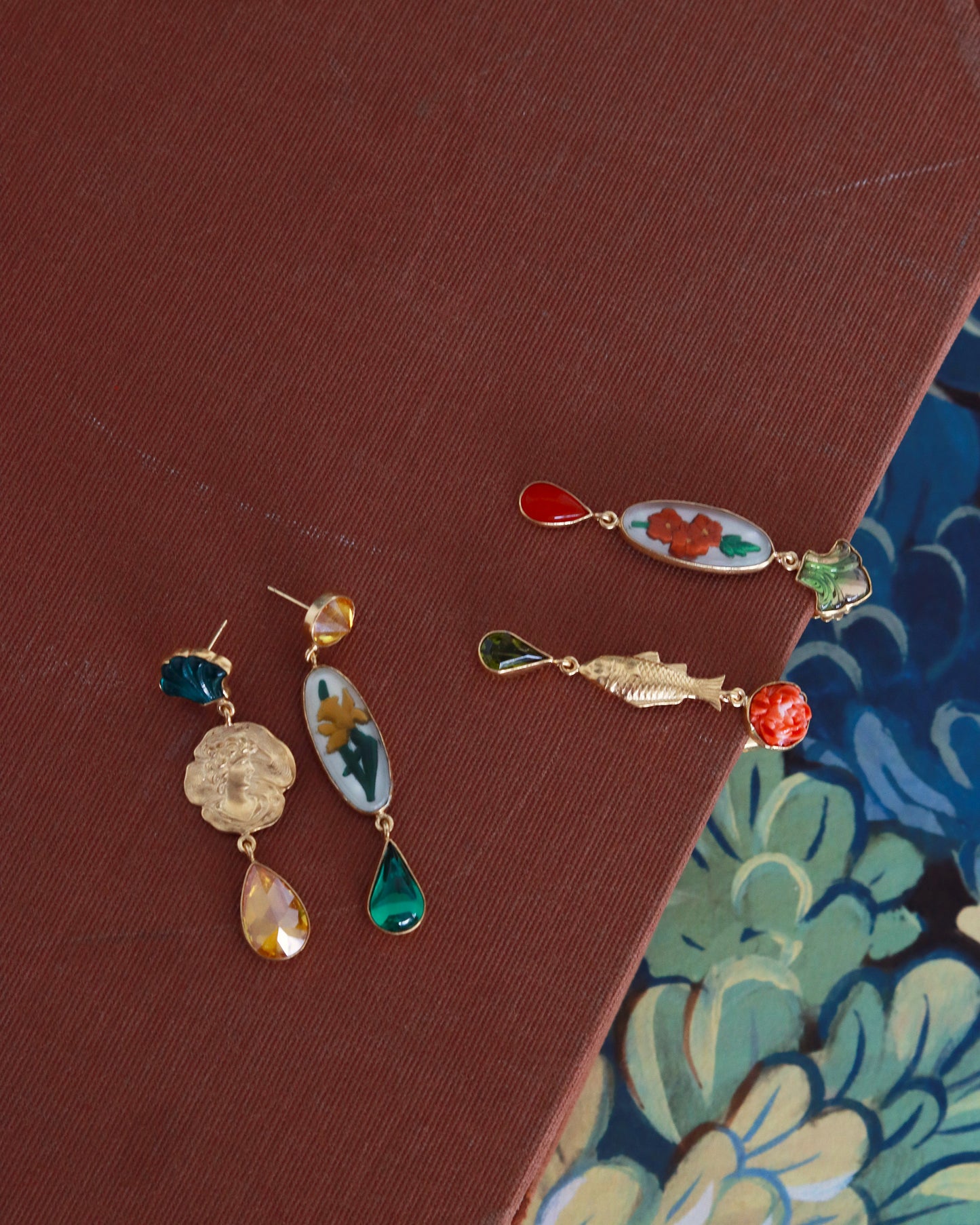 ドロップピアス FISH & VINTAGE CABOCHON