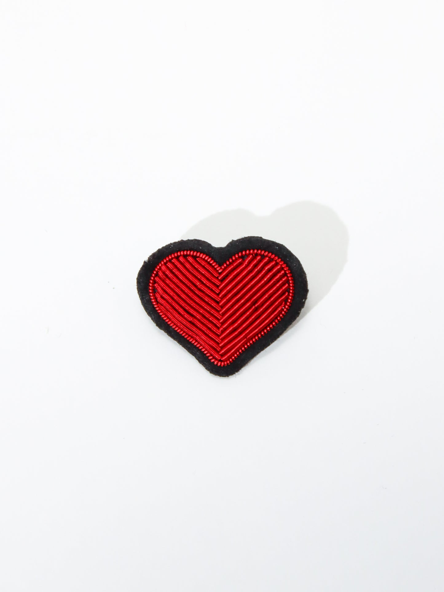 ＜Macon＆Lesquoy＞ブローチ Red Heart