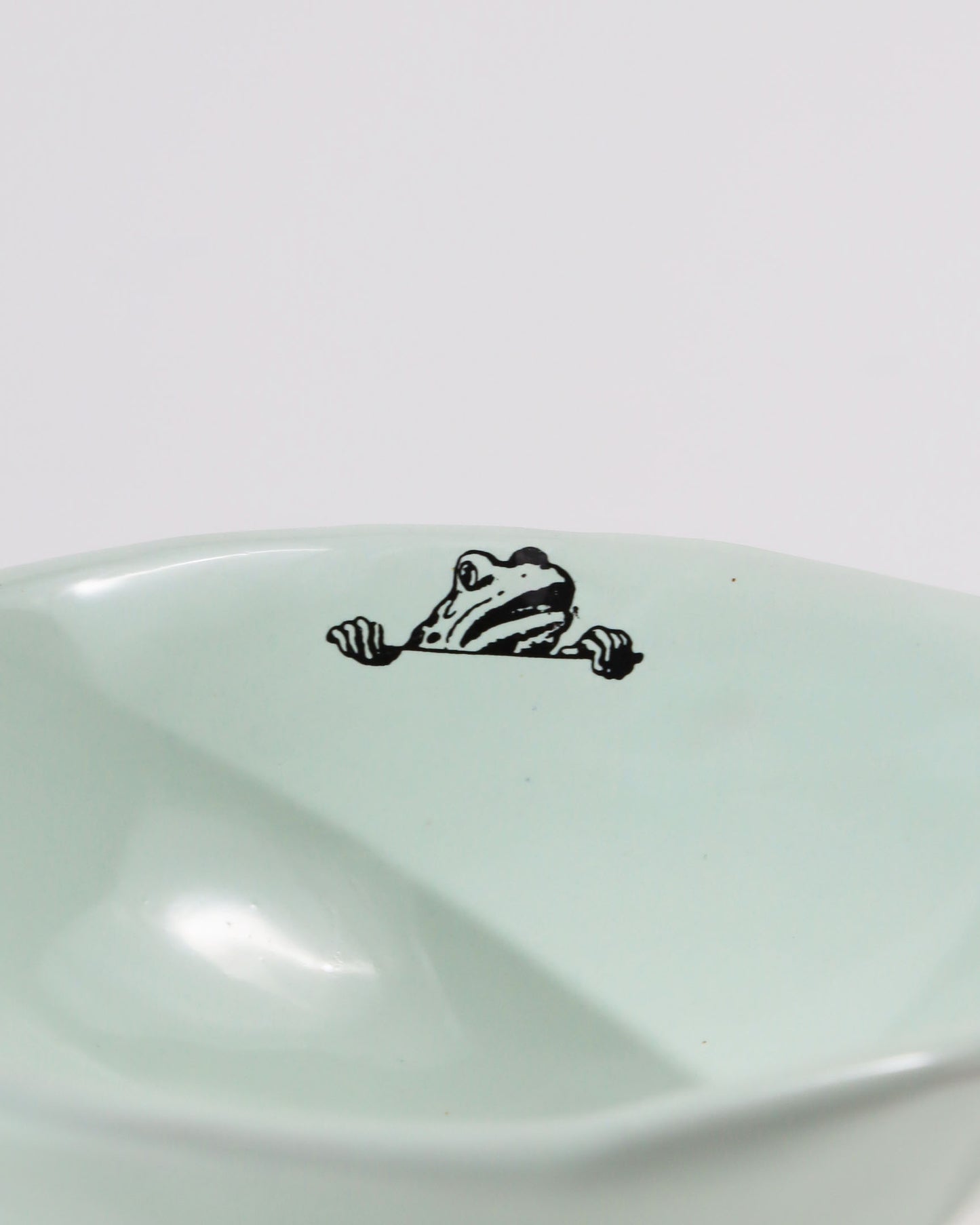 ティーカップ "FROG"