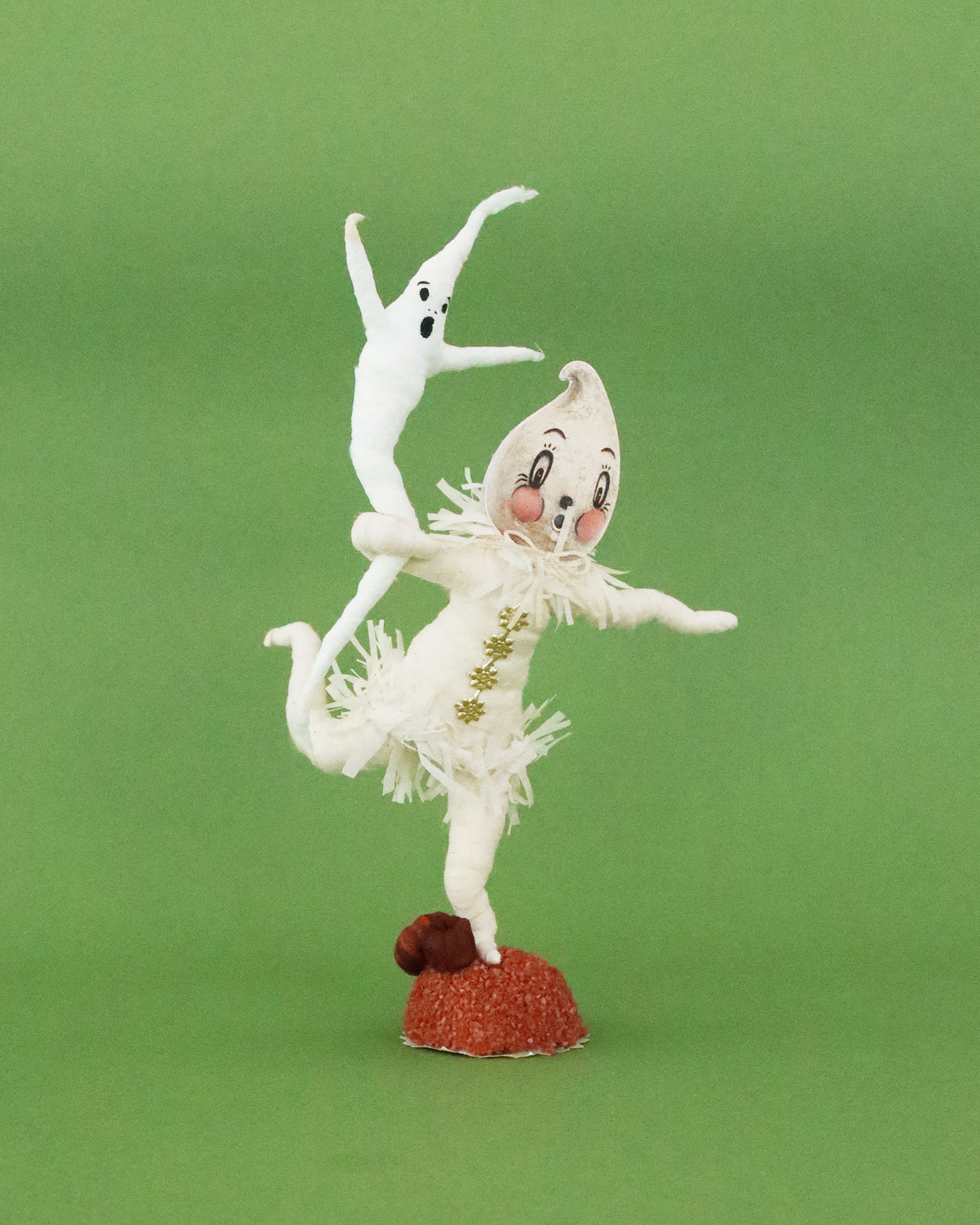 オブジェ Haunting Ghosts (In Partnership With Johanna Parker Design)