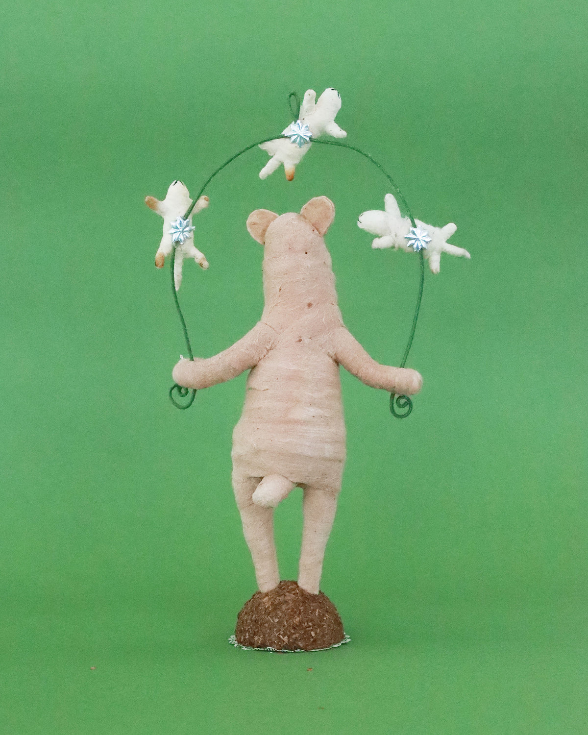 オブジェ Chipmunk Juggling Bear