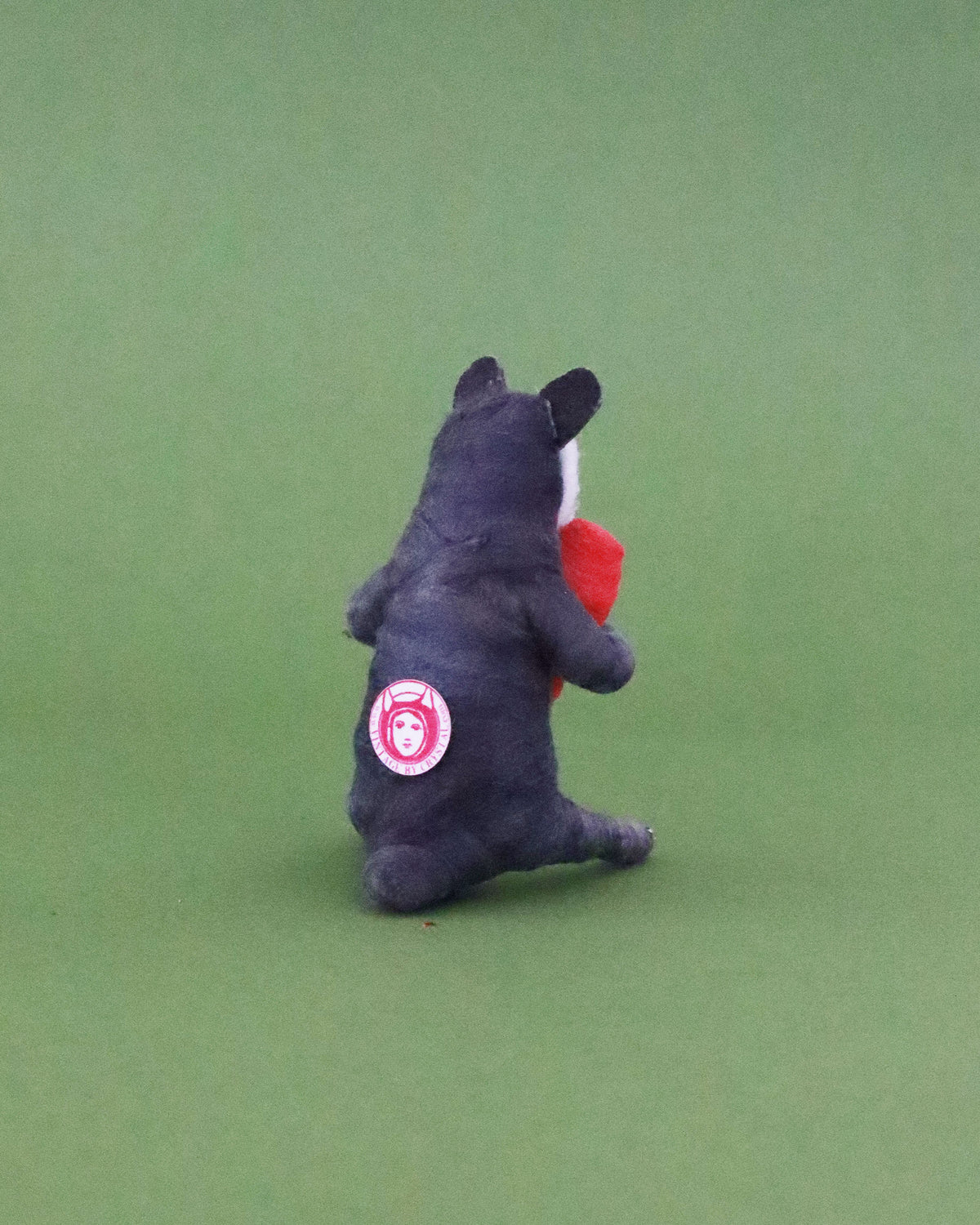 オブジェ Black V-Day Bear Child