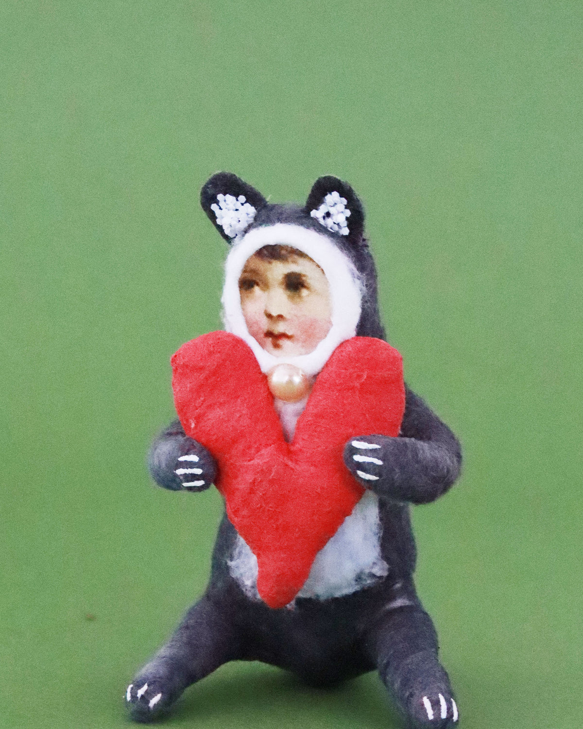 オブジェ Black V-Day Bear Child