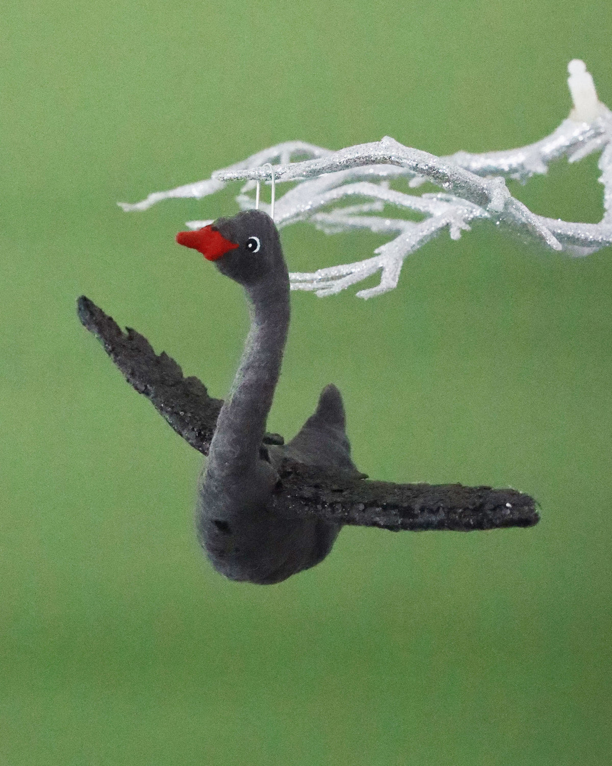 オーナメント Flying Black Swan