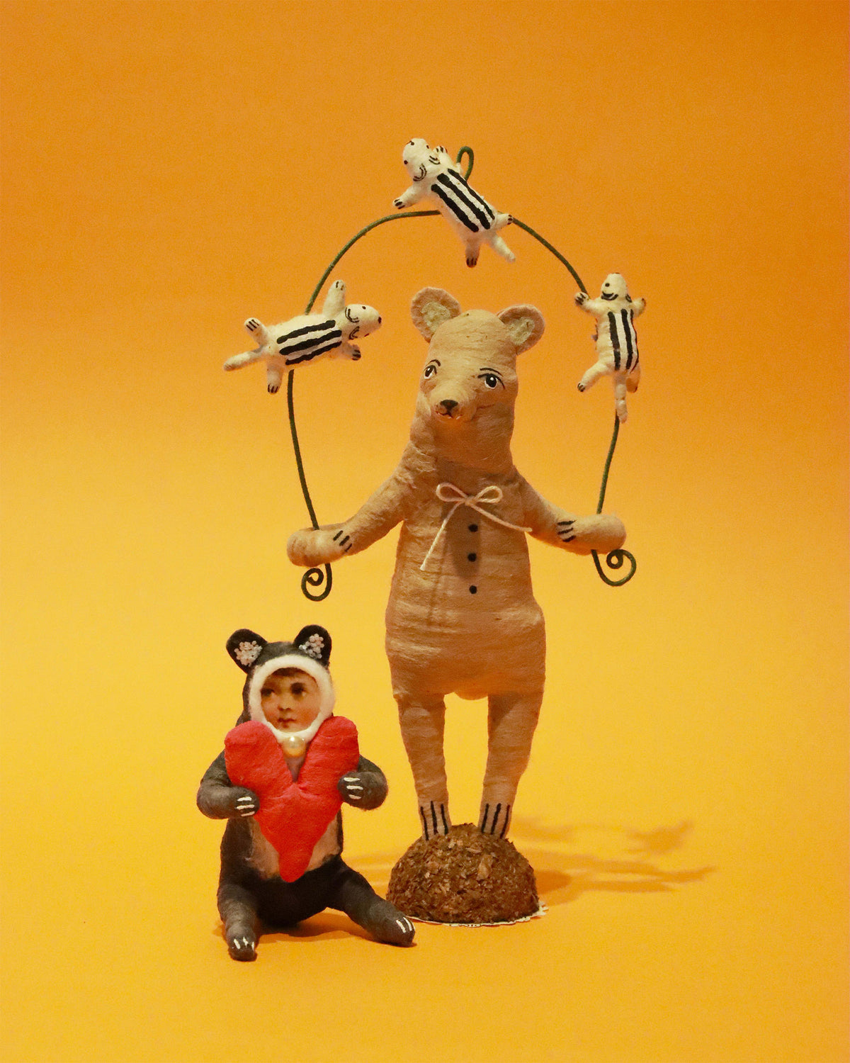 オブジェ Black V-Day Bear Child