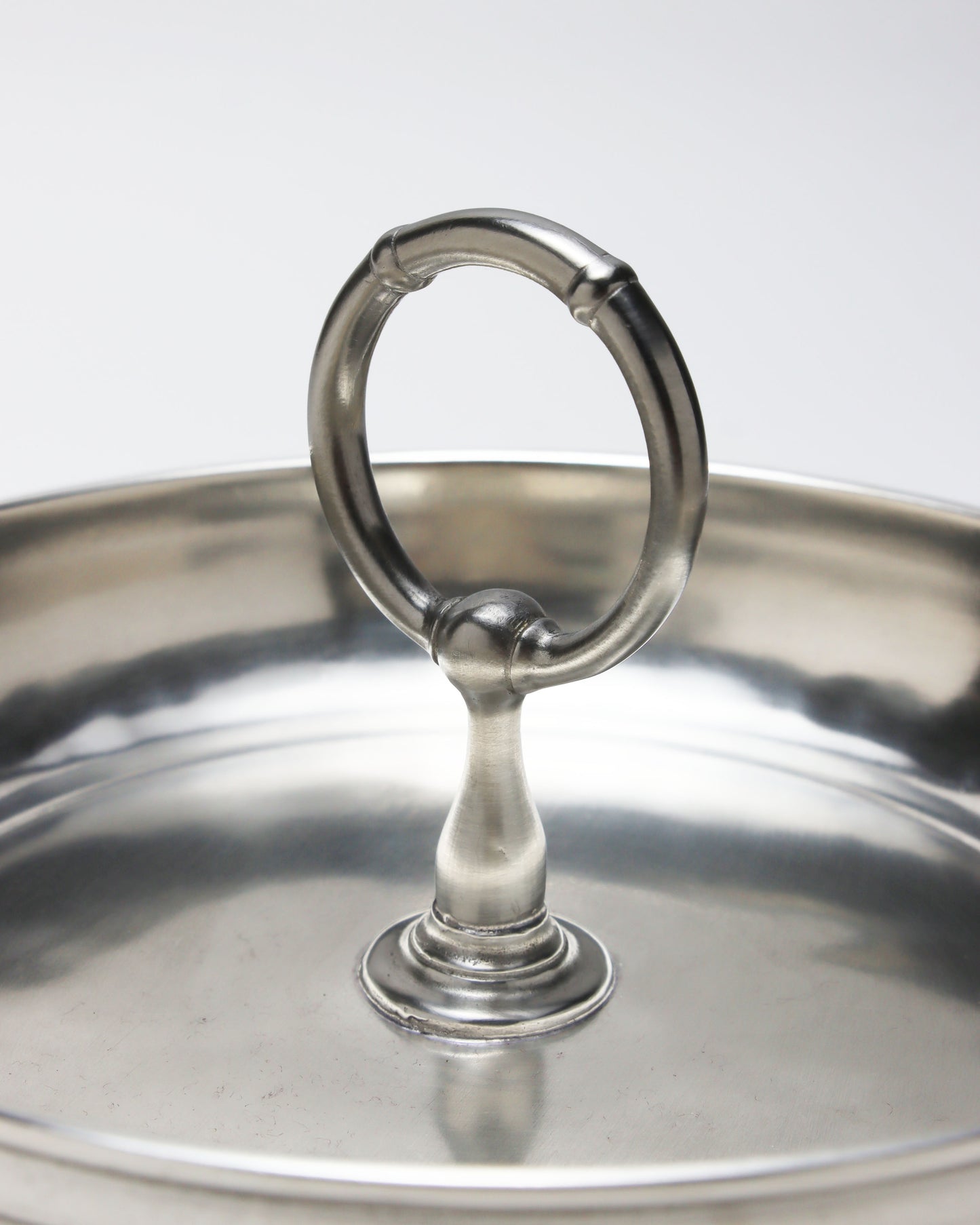 ボウル (with central handle) 'Osteria'