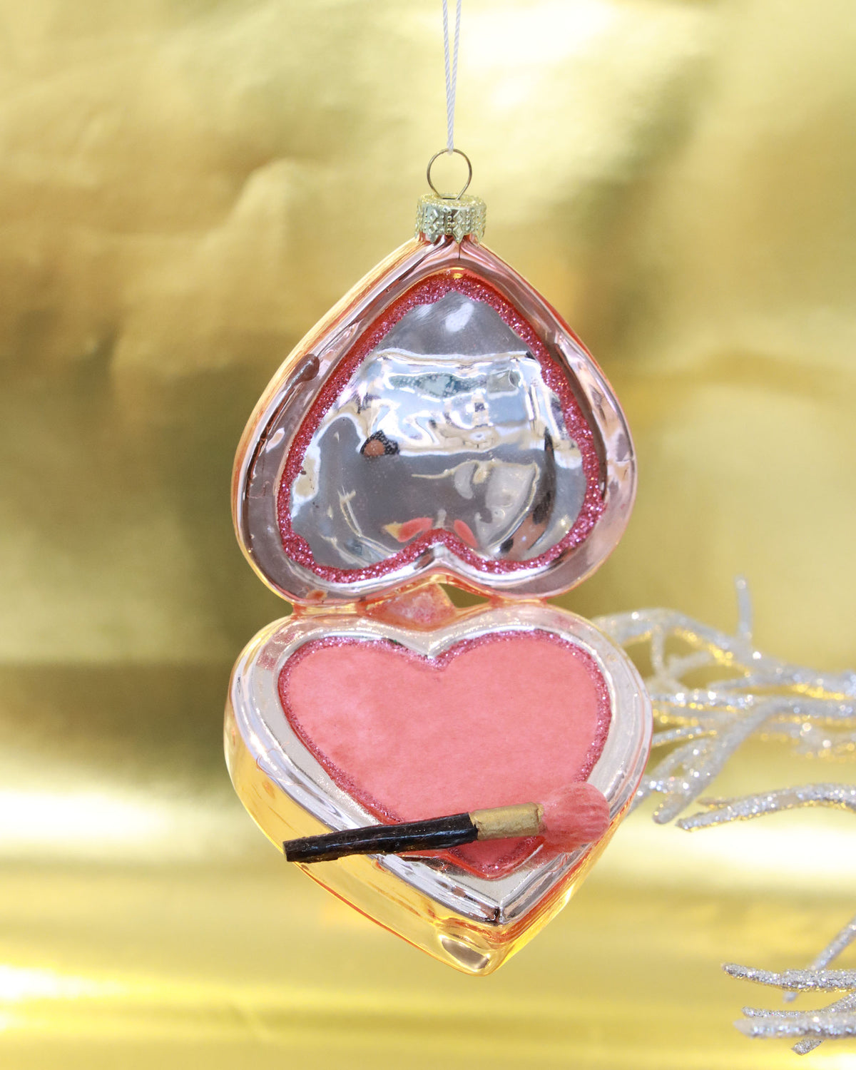 オーナメント HEART SHAPED BLUSH