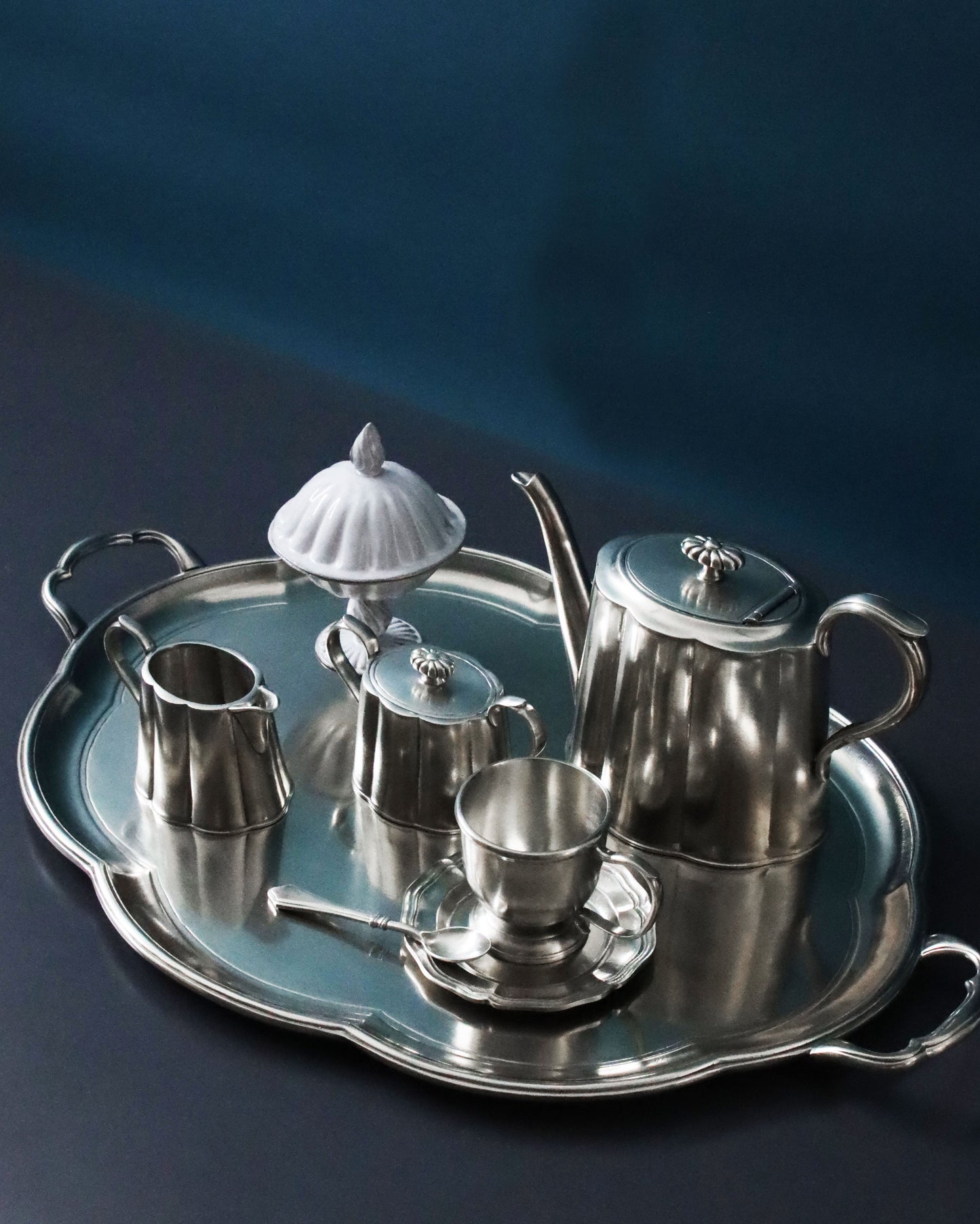 ラージトレイ 'Britannia'