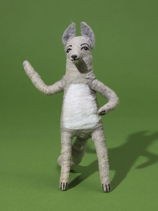 オーナメント/フィギュア Standing Wolf