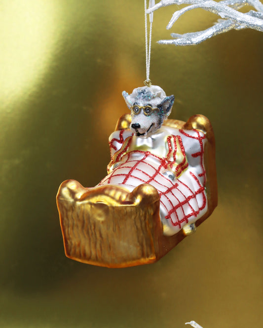 オーナメント Wolf in Grandmas Bed