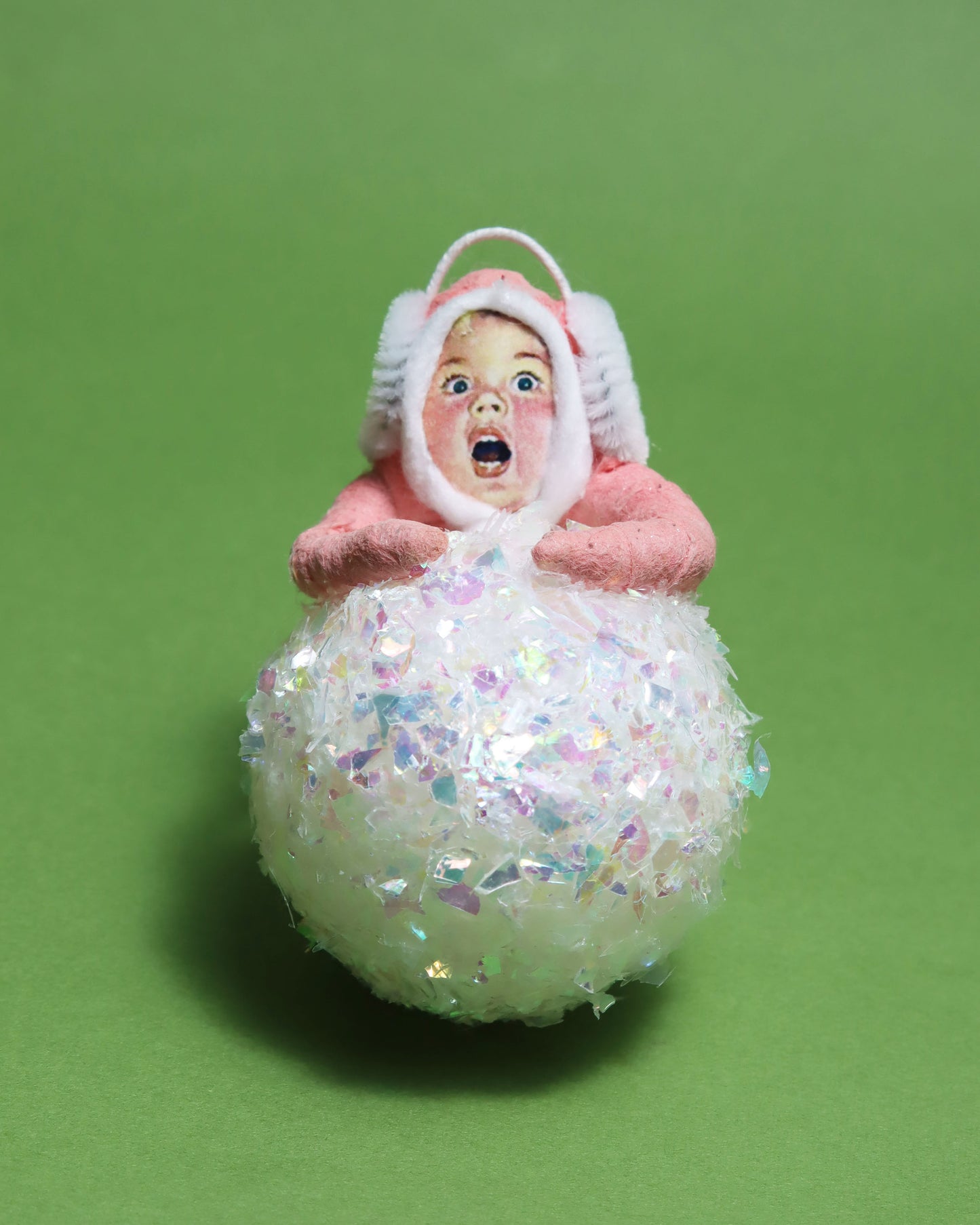 オーナメント Pink Holding On For Dear Life