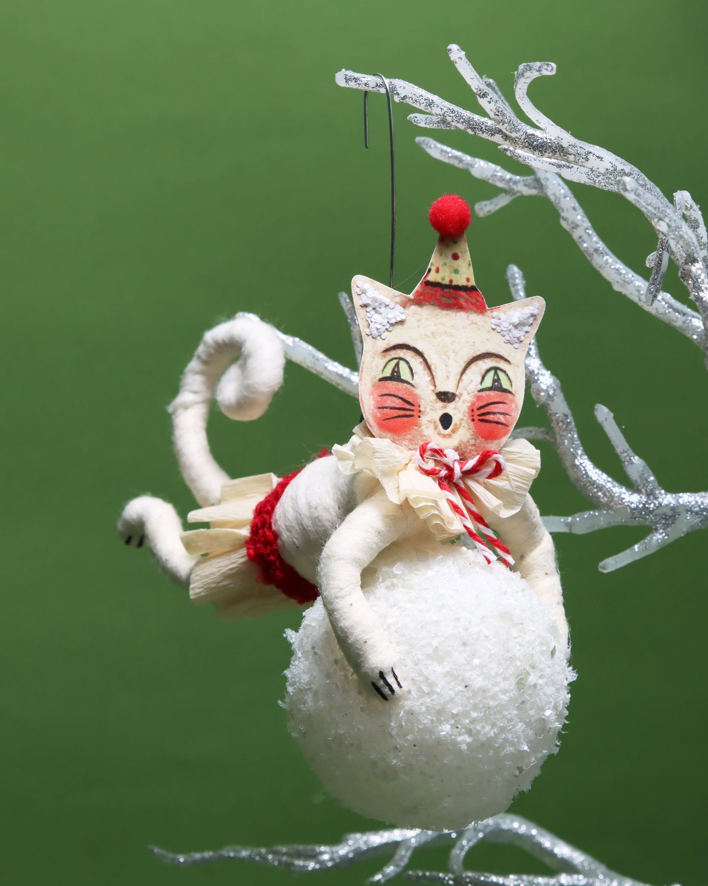 オーナメント Kitty On A Snowball