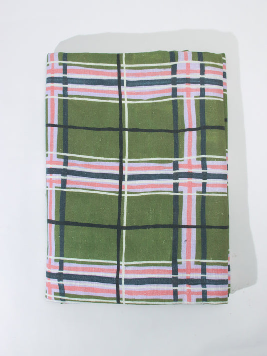 ＜AVENIDA HOME＞ラージテーブルクロス Green Plaid  150×300