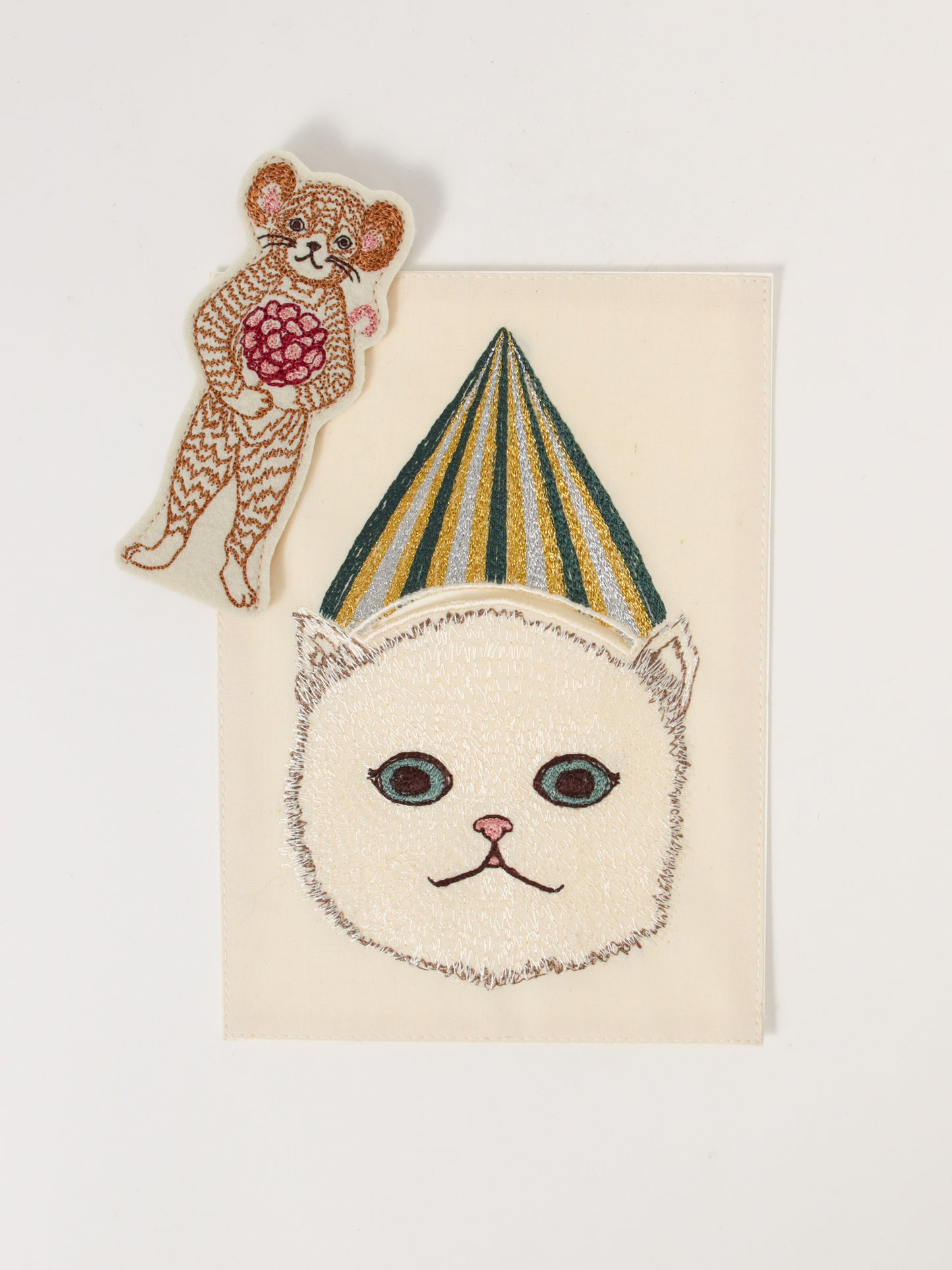 刺繍カード Baby Cat Birthday Surprise