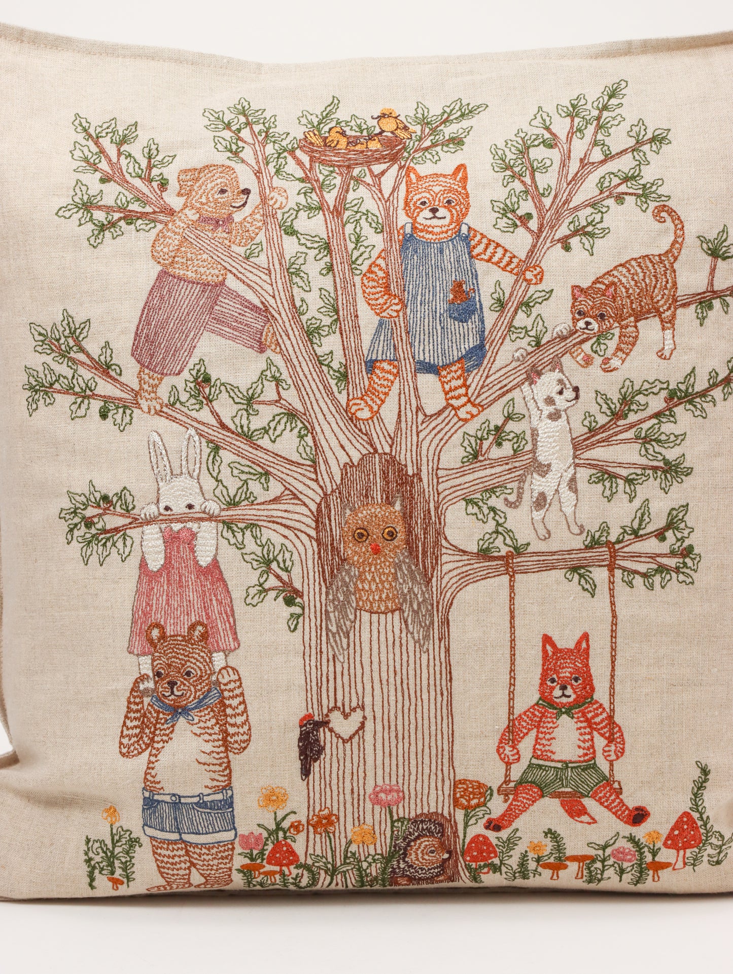 クッションカバー 40x40 Tree of Fun Pillow