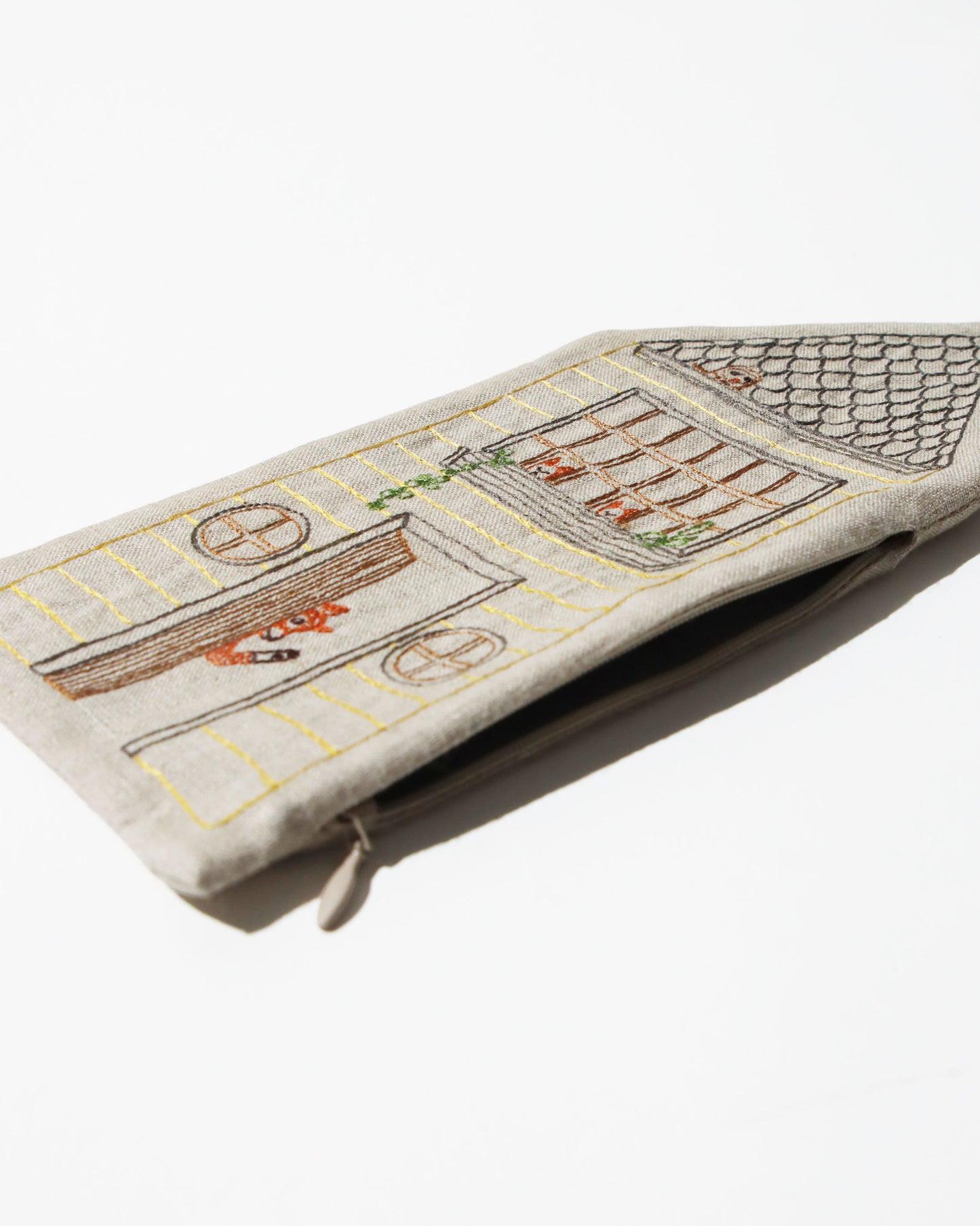 ポーチ House (FOX)