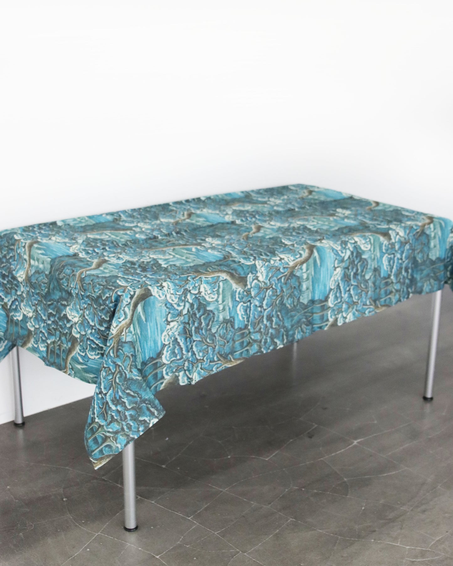 テーブルクロス Blue Tapestry