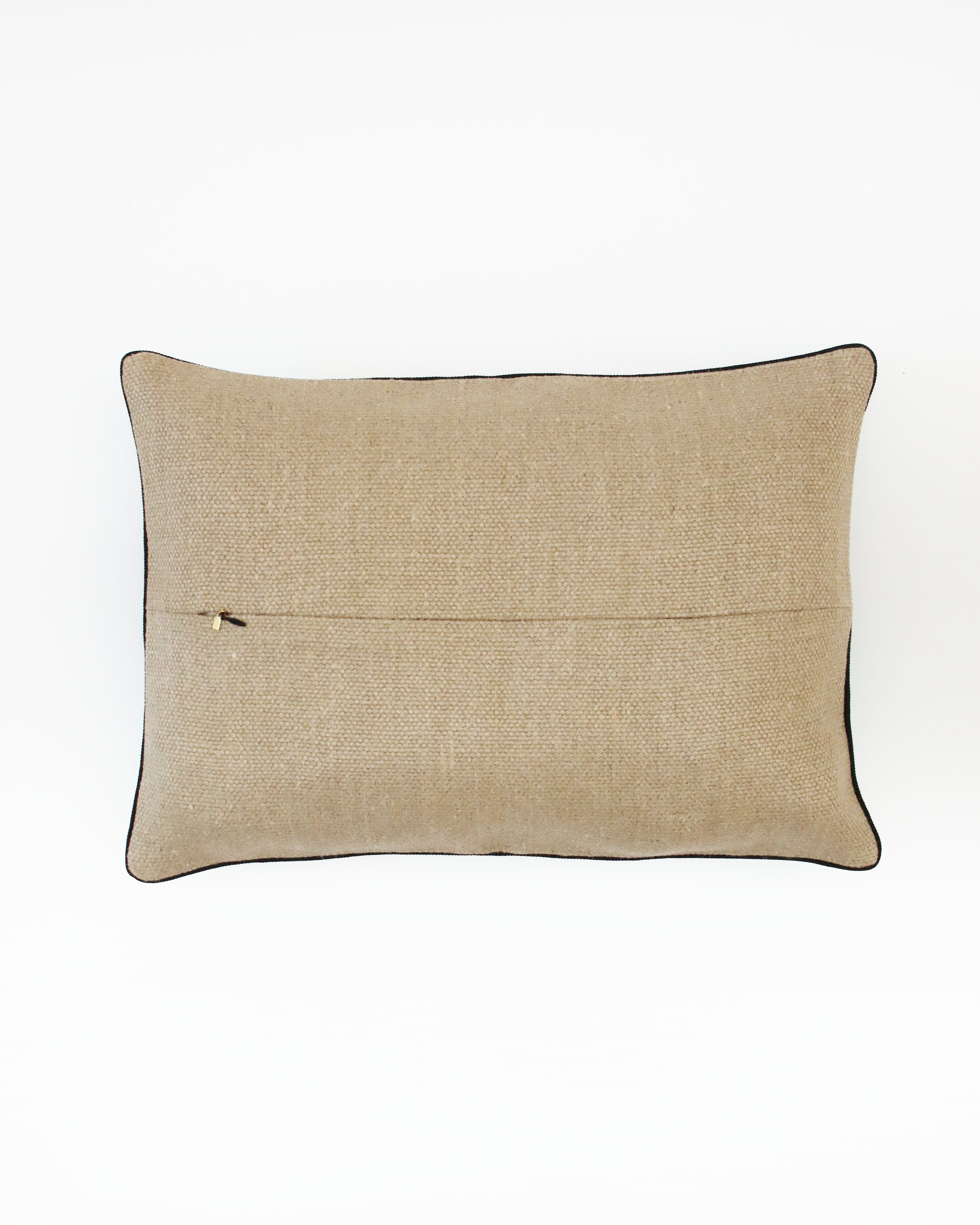 クッションカバー 35x50 Hawthorn Garden Clover – ATELIER ONLINE