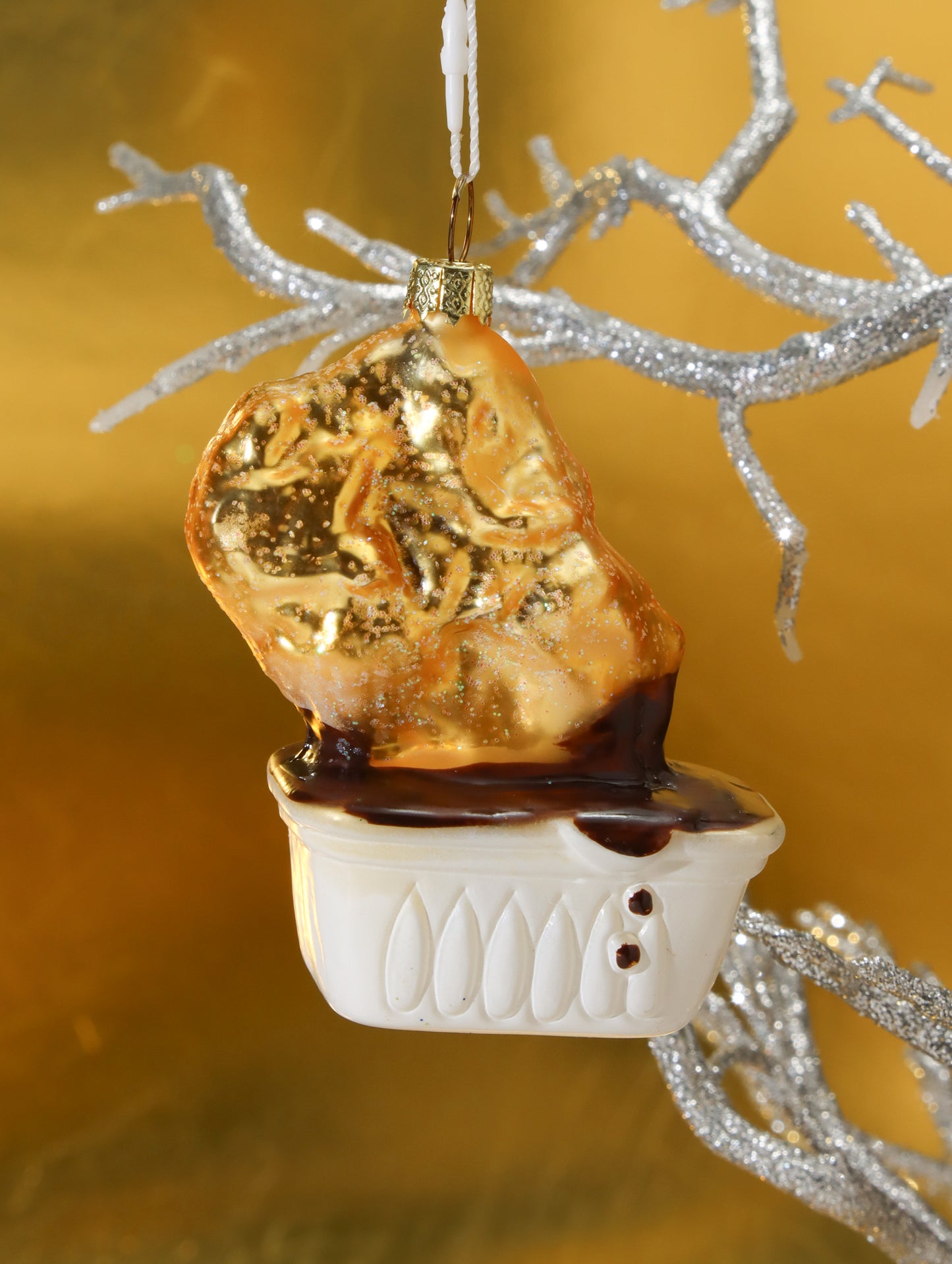 オーナメント CHICKEN NUG with DIPPING SAUCE BBQ