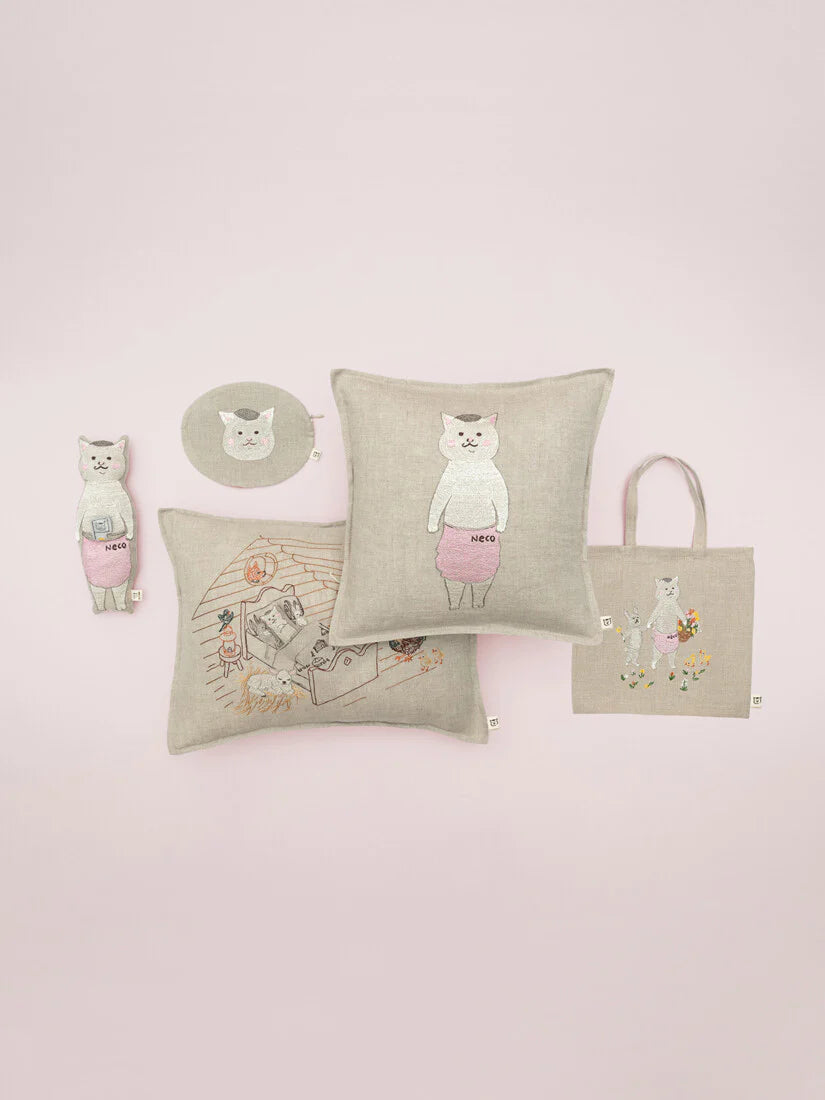 新品♡限定品】Coral&Tusk きょうの猫村さん ミニピロー 新品♡限定品】Coral&Tusk きょうの猫村さん ミニピロー